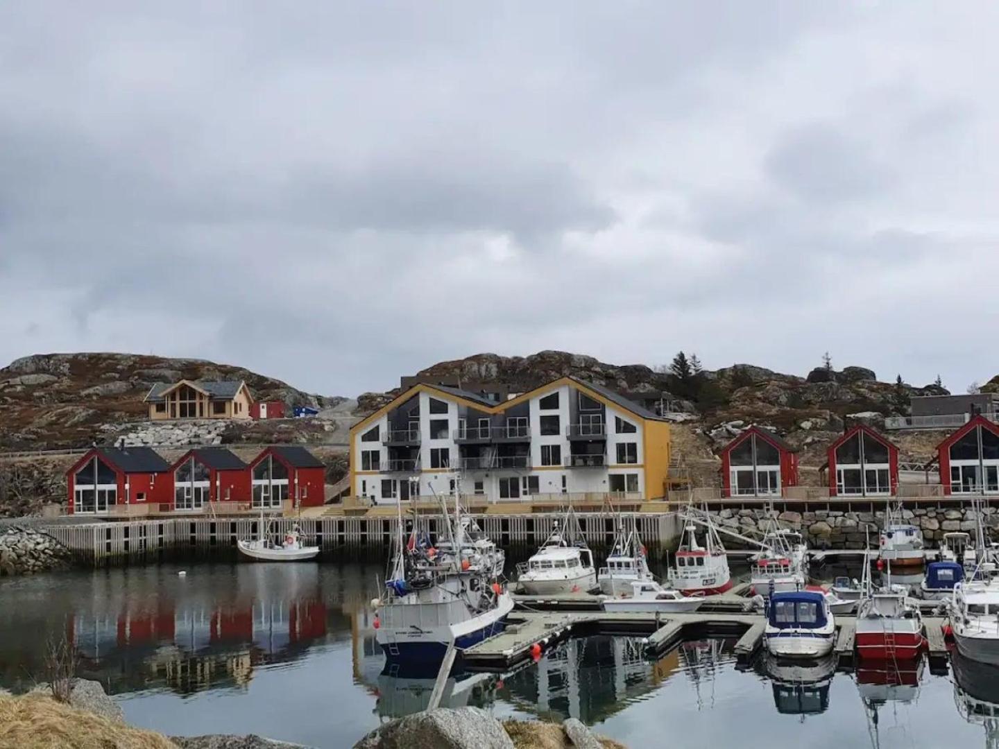 Gjermesoy Luxury Apartment Ballstad Kültér fotó